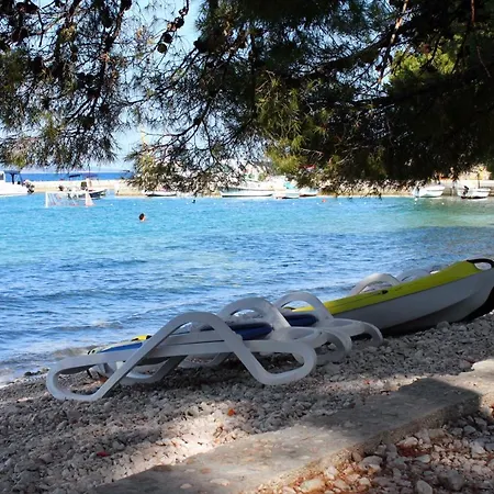 And With Parking Space - 18028 Guest house Makarska